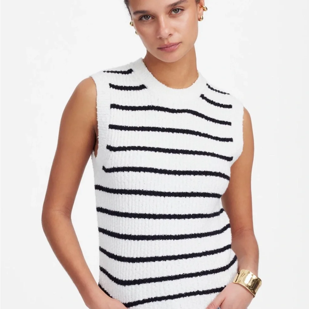 NWT Madewell Bouclé-Knit Sweater Tank Small S Striped White Navy - Picture 2 of 8